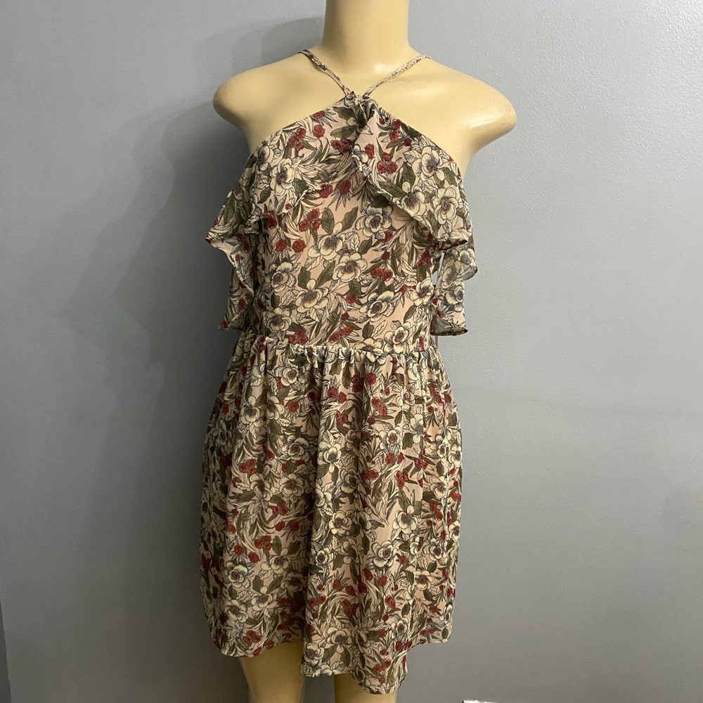 Ethereal floral cold shoulder dress size small